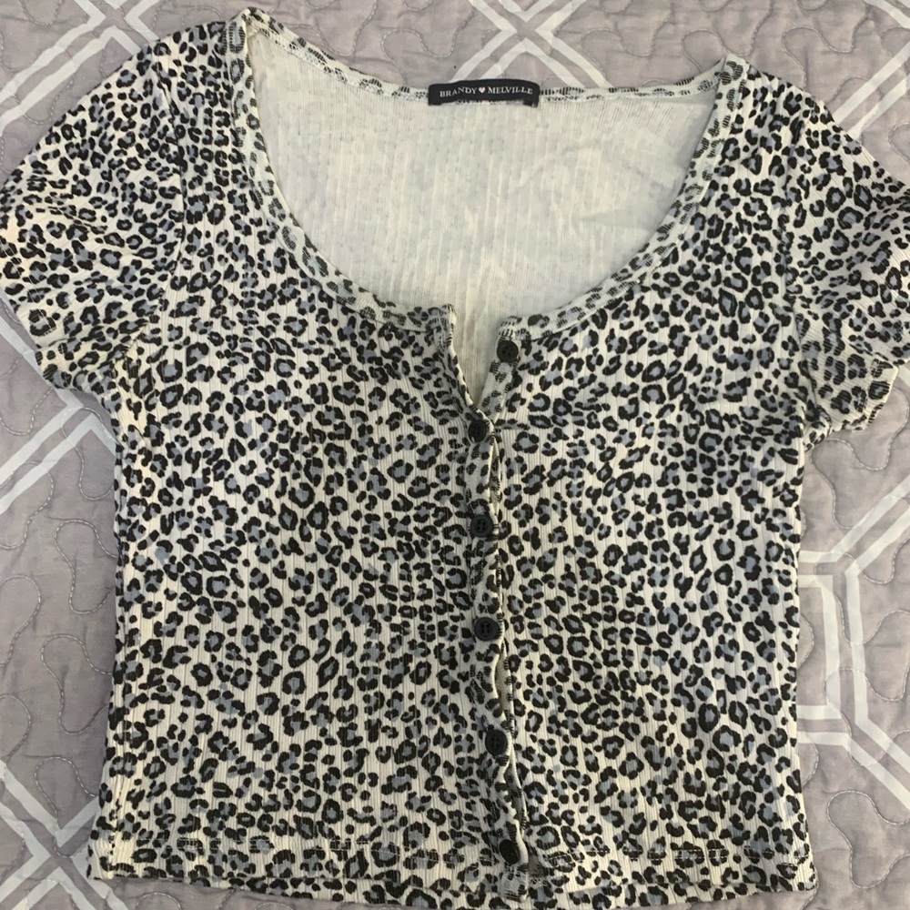 brandy melville button-down blue leopard top zelly